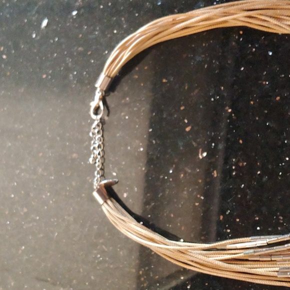 Fancy statement necklace. - Picture 3 of 4